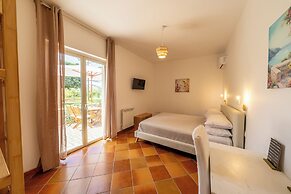 Villa Carlotta Resort