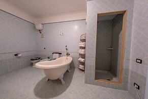 Villa Carlotta Resort