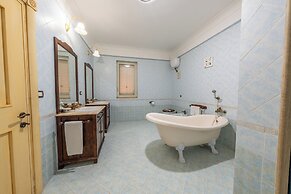 Villa Carlotta Resort