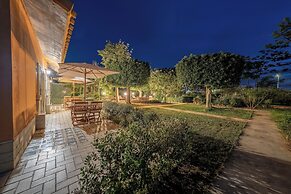 Villa Carlotta Resort