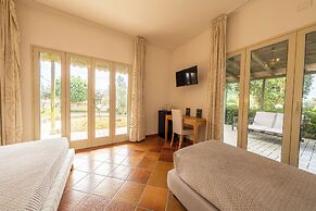 Villa Carlotta Resort