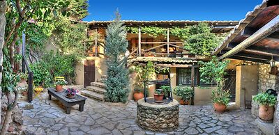 Ampelos Estate