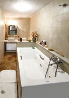 Ampelos Estate