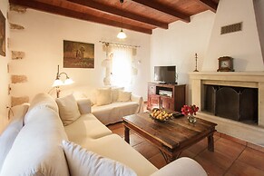 Traditional Elegant Cretan Mansion