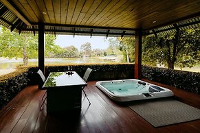 Losari Retreat
