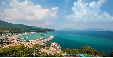Aria Pension Resort