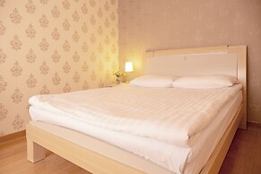 Tanan Center Serviced Apartments