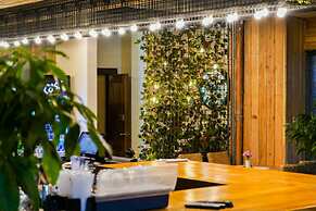 Tanan Center Serviced Apartments