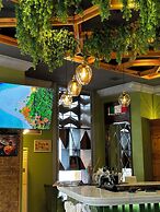 Boulevard Hotel