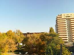 Boulevard Hotel