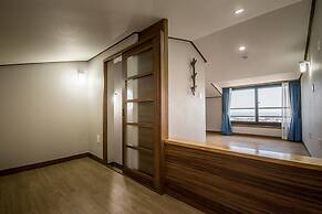 W Ocean Pension