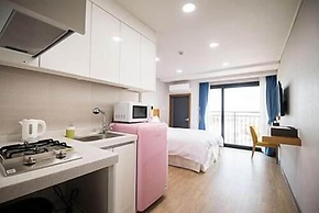 W Ocean Pension