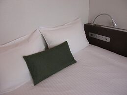 Y’s Hotel Shin - Osaka