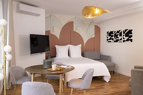 Yuna Blanche - Serviced Apartments