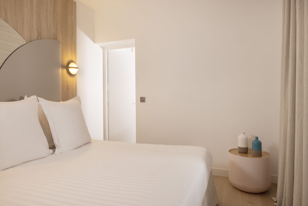 Yuna Blanche - Serviced Apartments