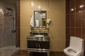 Green Palace Hotel