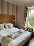 Claymore Guest House and Apartments