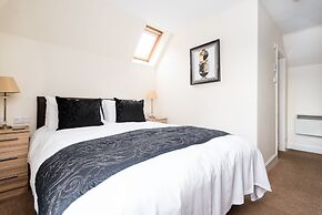 Claymore Guest House and Apartments