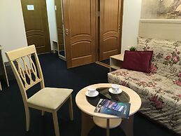 Argo Hotel