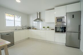 Cabopino House