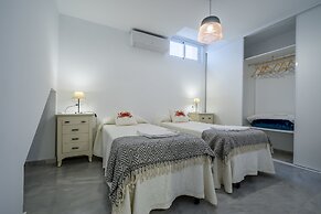 Cabopino House
