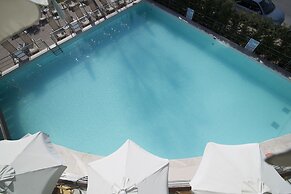 Cosmopolitan Hotel