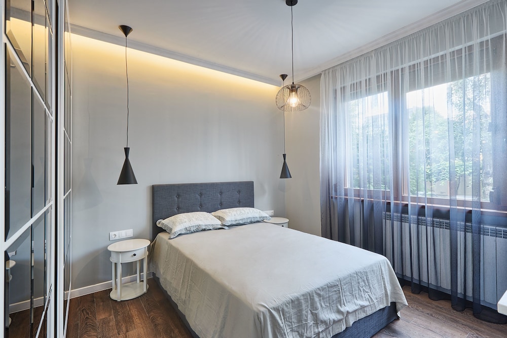 Baratero Opera Apartment