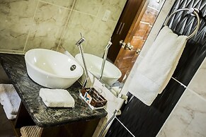 El Suto Aparthotel