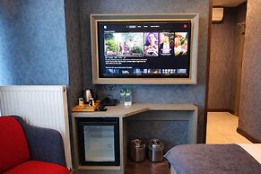 216 Eagle Palace Suite