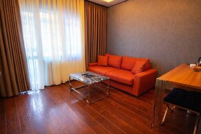 216 Eagle Palace Suite