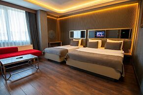 216 Eagle Palace Suite