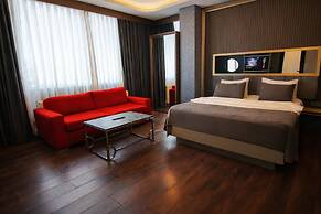 216 Eagle Palace Suite