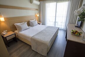 Cilek Marina Hotel