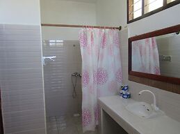 Baraka Beach Bungalows