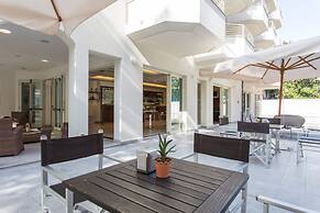 Wally Residence