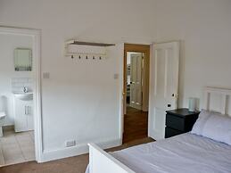 Corner House Apartment