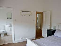 Corner House Apartment