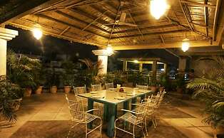 Hotel Amrta