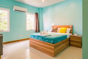 Bed & Bike Curacao Hotel