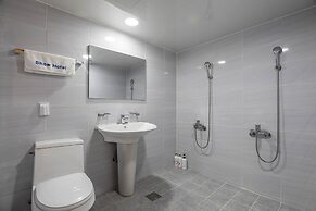 Show Hotel