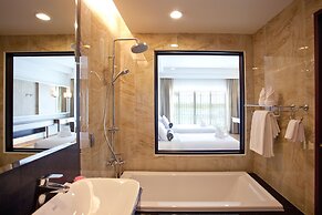 RK Riverside Resort & Spa