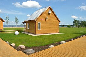 Woods Lake Resort