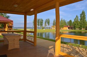 Woods Lake Resort