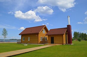 Woods Lake Resort