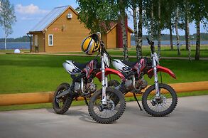 Woods Lake Resort
