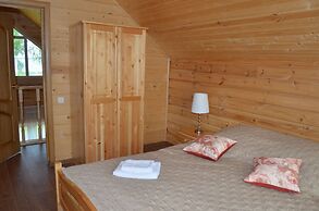 Woods Lake Resort
