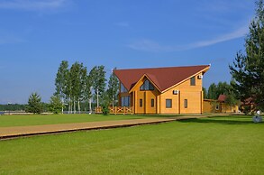 Woods Lake Resort