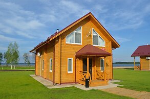 Woods Lake Resort