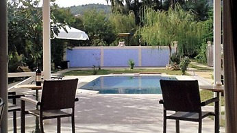 Gyra Villas