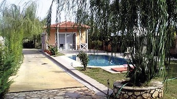 Gyra Villas